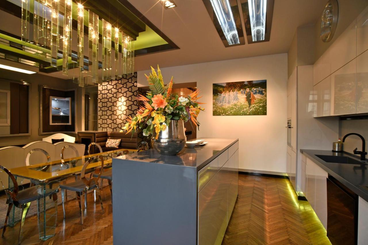 Luxuryflat Near Centre On118 Sqm, 3Br,2Bth,8Bed,Ac Apartment Budapest Exterior photo
