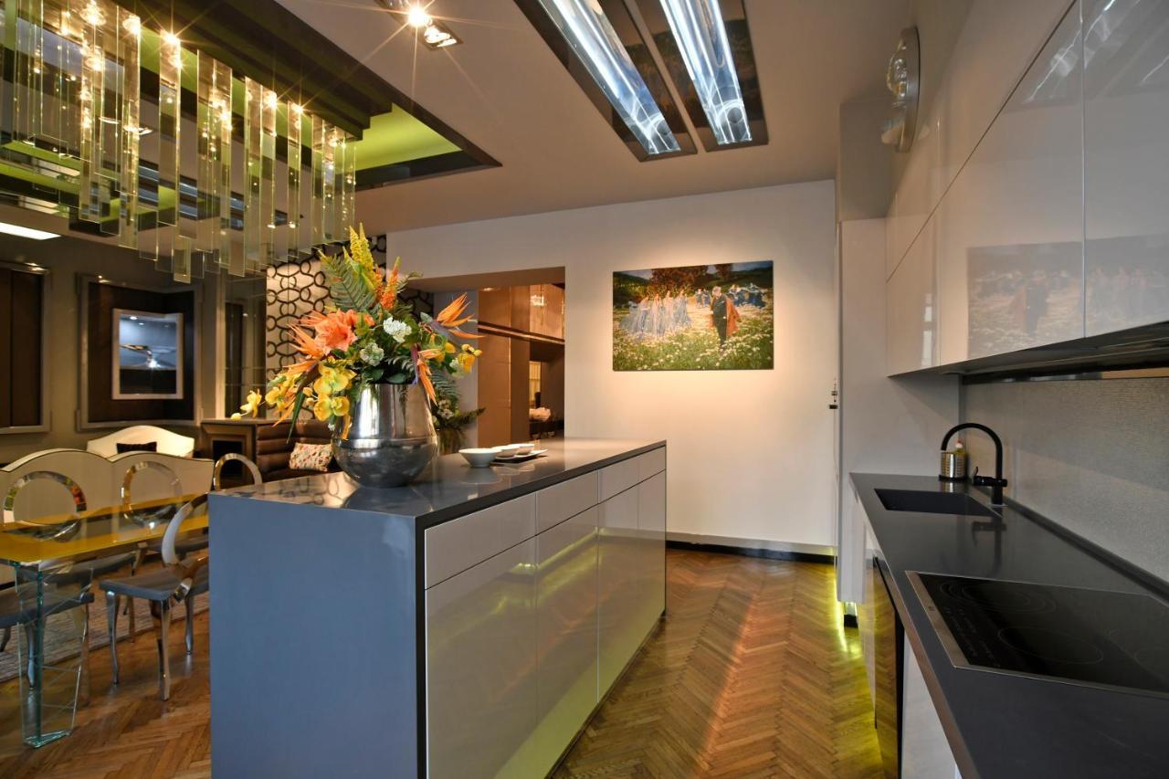 Luxuryflat Near Centre On118 Sqm, 3Br,2Bth,8Bed,Ac Apartment Budapest Exterior photo