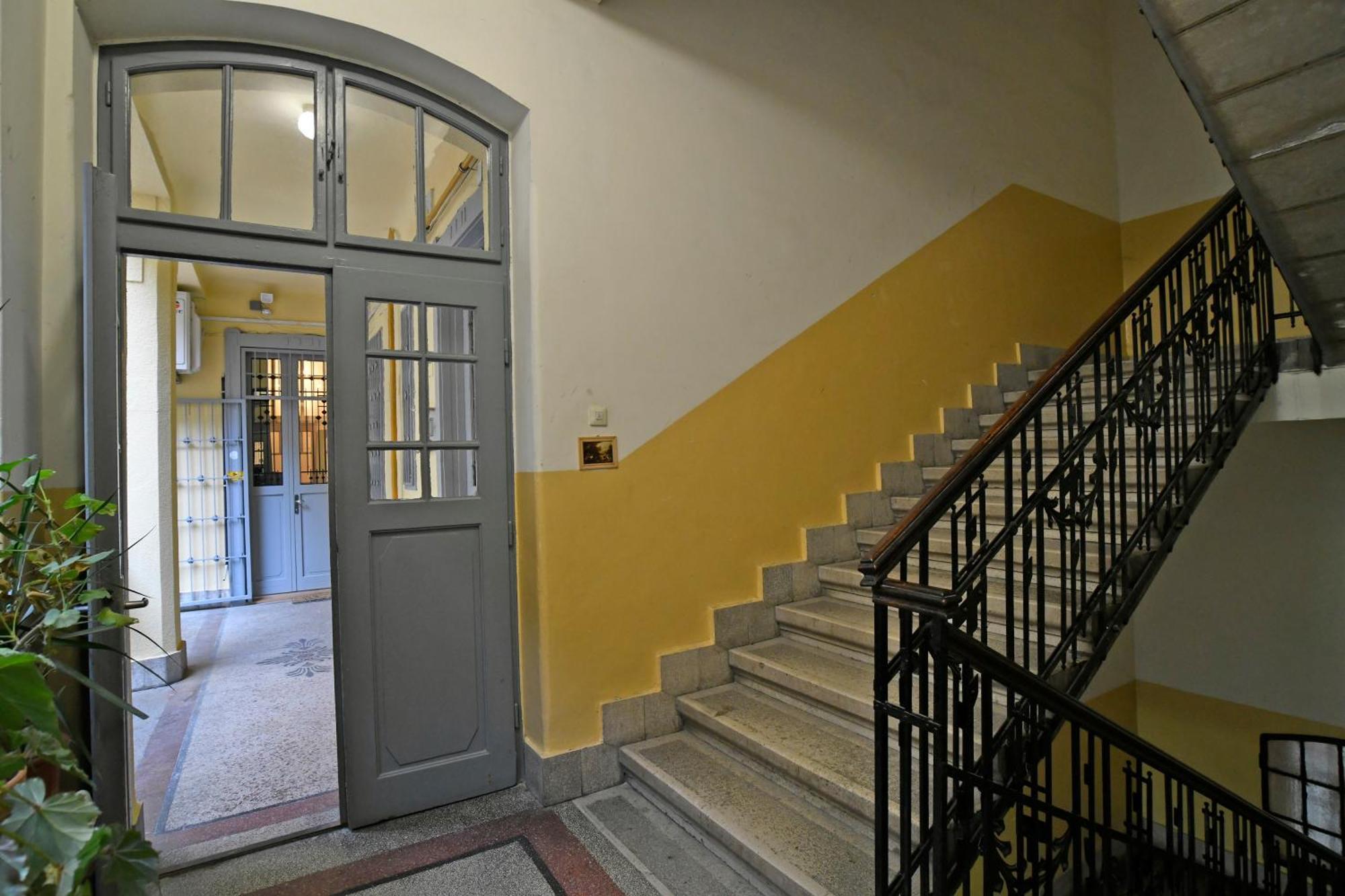Luxuryflat Near Centre On118 Sqm, 3Br,2Bth,8Bed,Ac Apartment Budapest Exterior photo